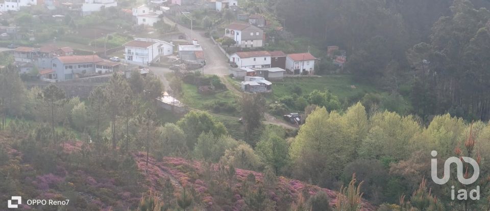 Terreno urbano em Lagares e Figueira de 471 m²