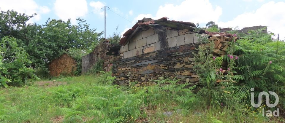 Terreno urbano em Lagares e Figueira de 471 m²