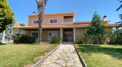 House T5 in Meirinhas of 640 m²