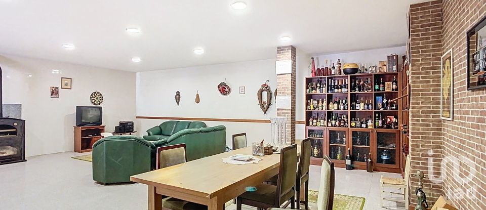 House T5 in Meirinhas of 640 m²