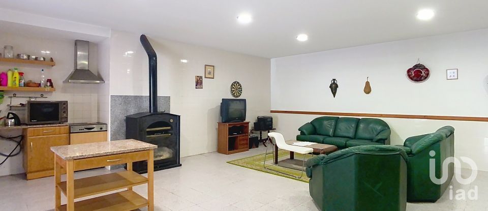 House T5 in Meirinhas of 640 m²