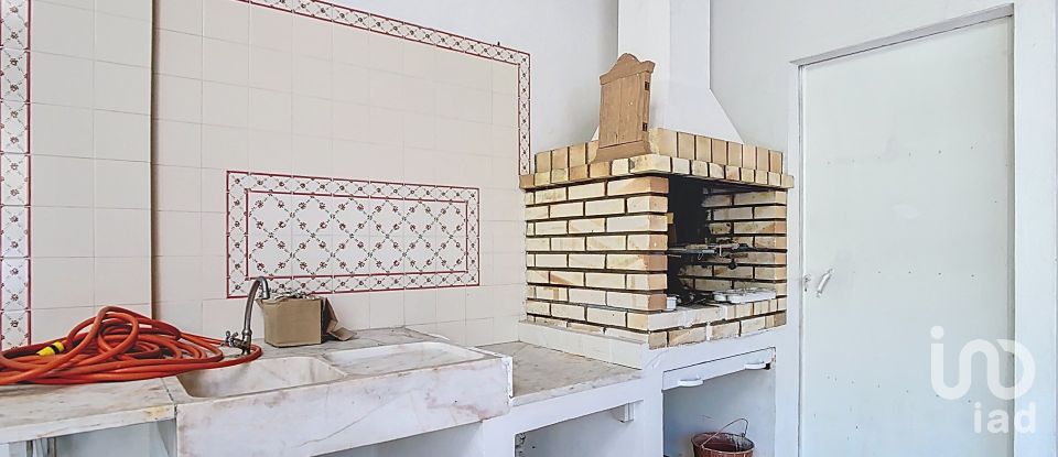 House T5 in Meirinhas of 640 m²