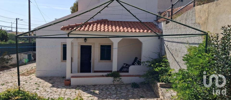 Moradia T2 em Sesimbra (Castelo) de 96 m²