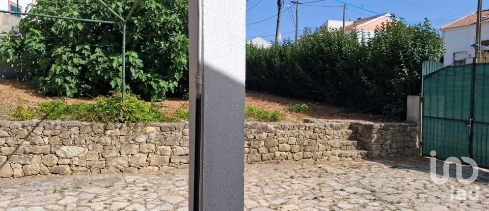 Moradia T2 em Sesimbra (Castelo) de 96 m²