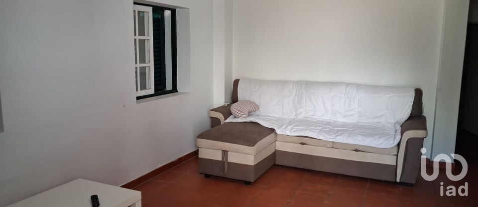 Moradia T2 em Sesimbra (Castelo) de 96 m²