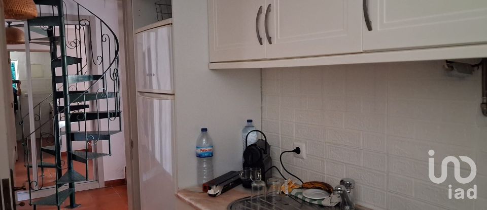 Moradia T2 em Sesimbra (Castelo) de 96 m²