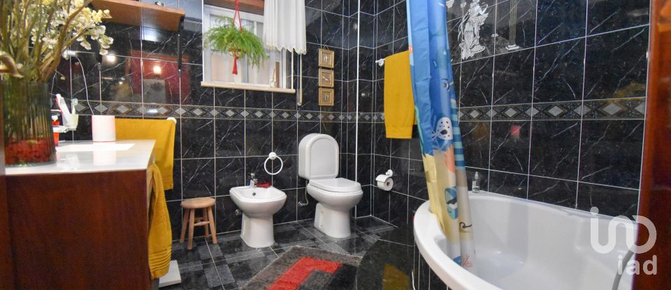 House T4 in Semide e Rio Vide of 420 m²