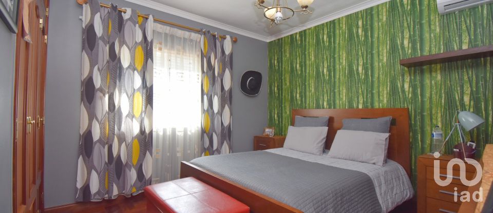 House T4 in Semide e Rio Vide of 420 m²