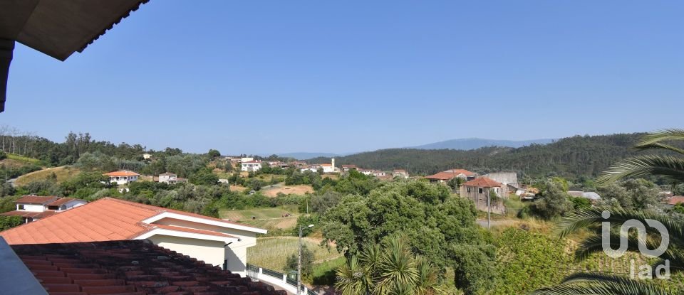 House T4 in Semide e Rio Vide of 420 m²