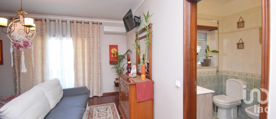 House T4 in Semide e Rio Vide of 420 m²