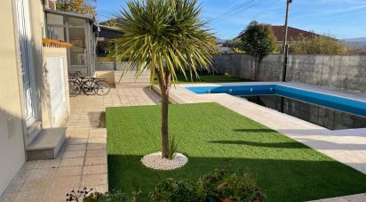 Gîte T4 à Santa Cruz/Trindade E Sanjurge de 273 m²