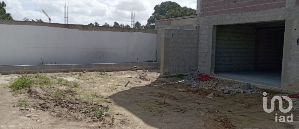 Maison T0 à Souto da Carpalhosa e Ortigosa de 0 m²