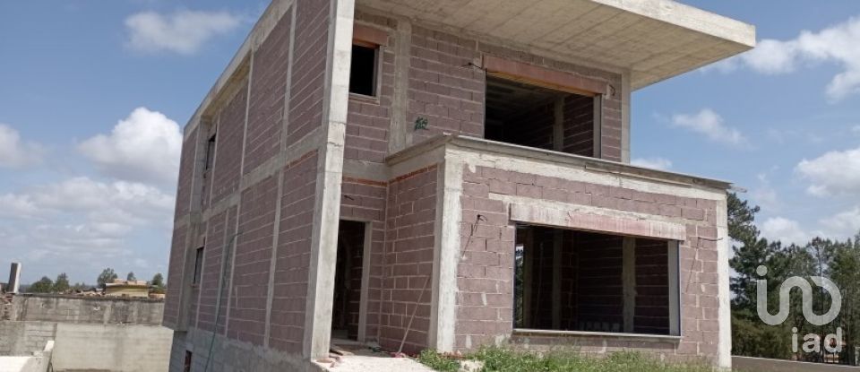 Maison T0 à Souto da Carpalhosa e Ortigosa de 0 m²