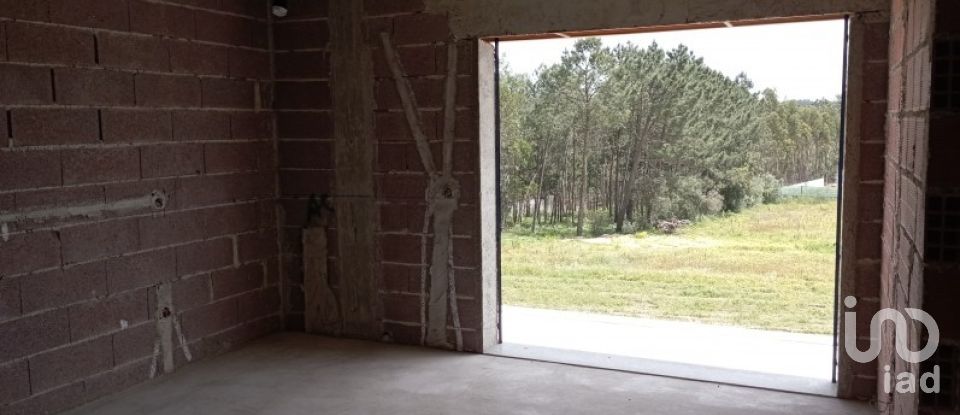 Maison T0 à Souto da Carpalhosa e Ortigosa de 0 m²