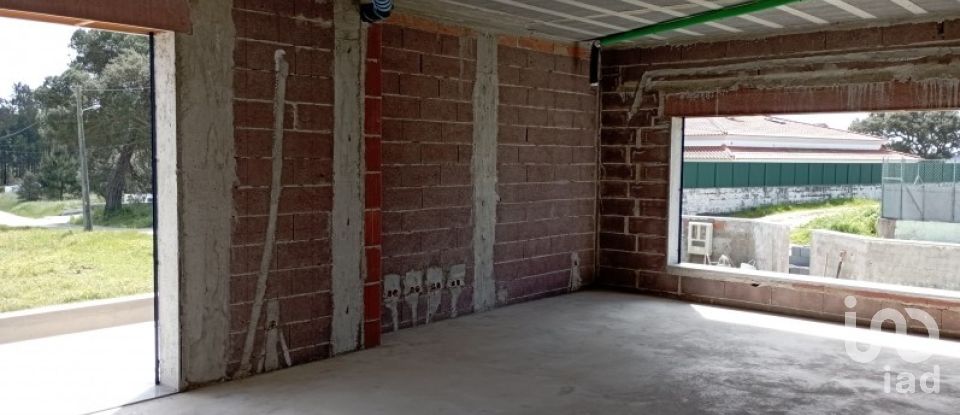 Maison T0 à Souto da Carpalhosa e Ortigosa de 0 m²