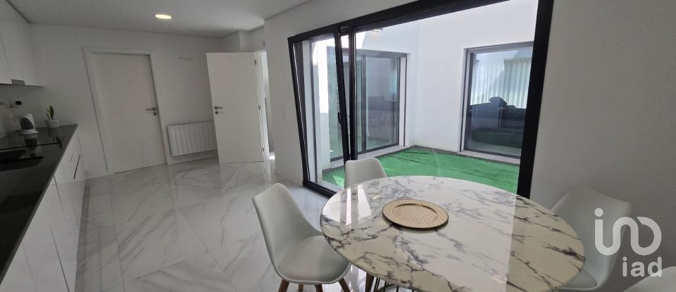 Maison T3 à Louredo de 271 m²