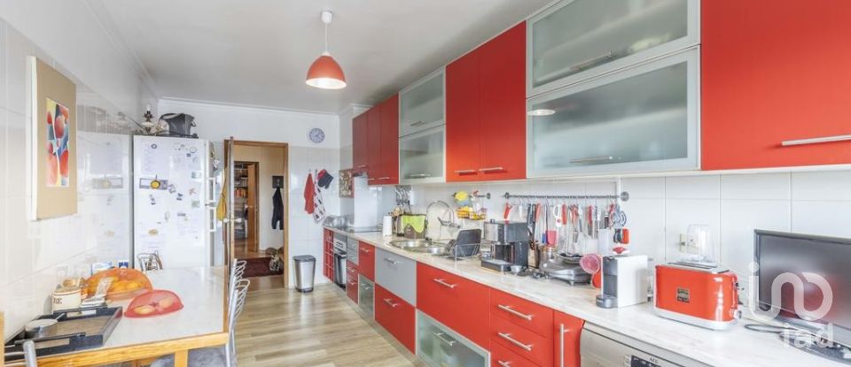 Apartamento T5 em Massamá e Monte Abraão de 170 m²