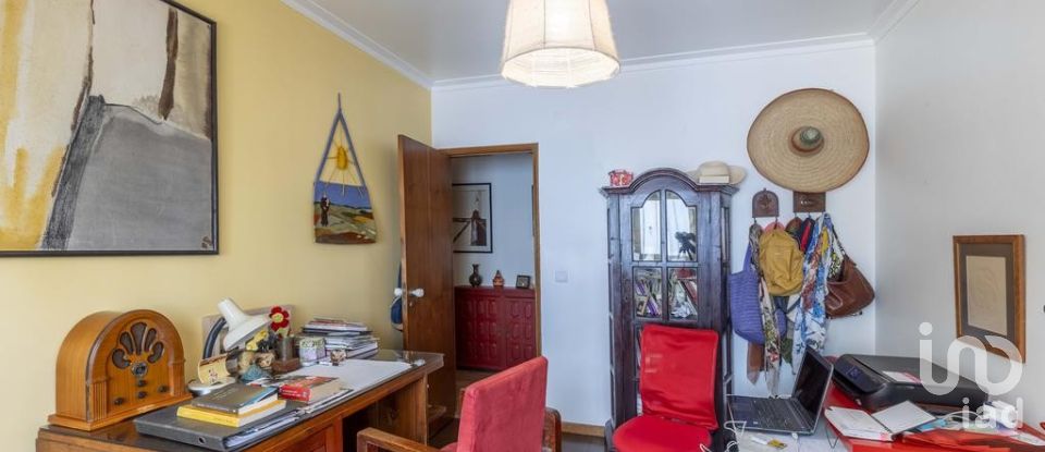 Apartamento T5 em Massamá e Monte Abraão de 170 m²