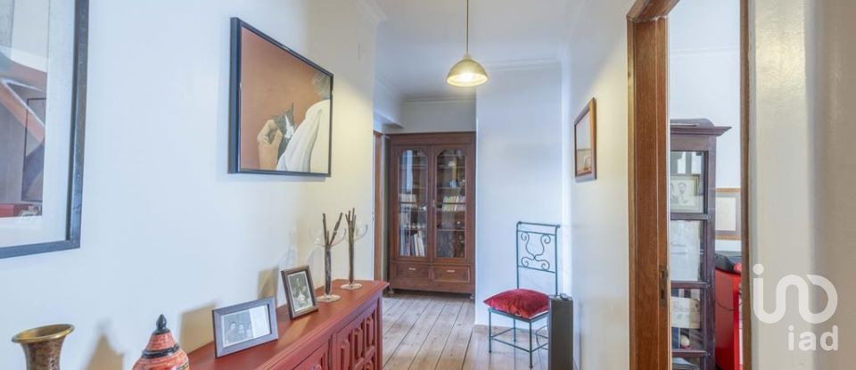 Apartamento T5 em Massamá e Monte Abraão de 170 m²