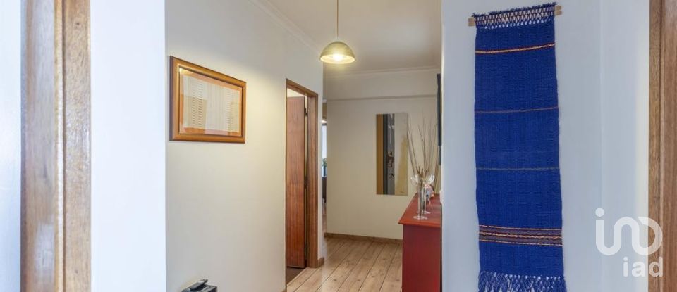 Apartamento T5 em Massamá e Monte Abraão de 170 m²