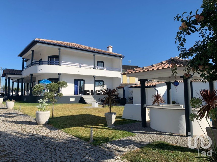 Moradia T3 em Ervedal e Vila Franca da Beira de 266 m²