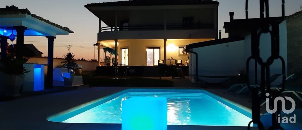 Moradia T3 em Ervedal e Vila Franca da Beira de 266 m²