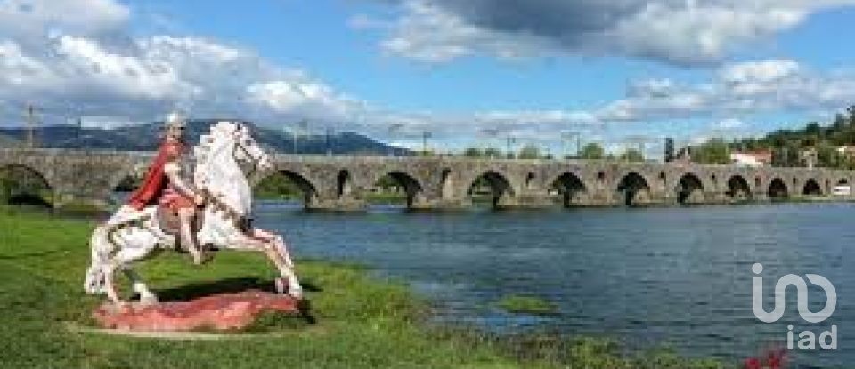 Casa tradicional T4 em Fornelos e Queijada de 128 m²