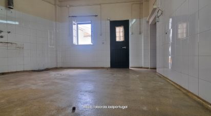 Shop / premises commercial in Tolosa of 158 m²