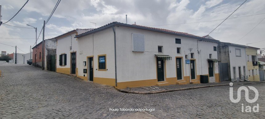 Shop / premises commercial in Tolosa of 158 m²