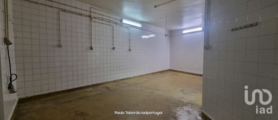 Shop / premises commercial in Tolosa of 158 m²