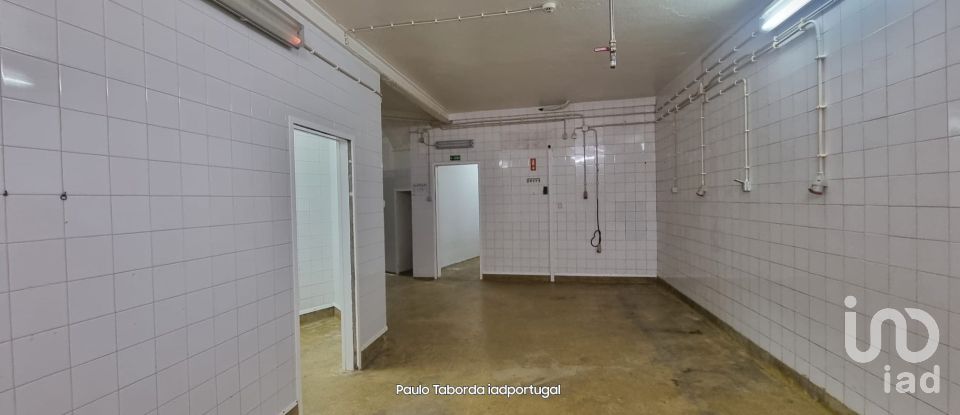 Shop / premises commercial in Tolosa of 158 m²