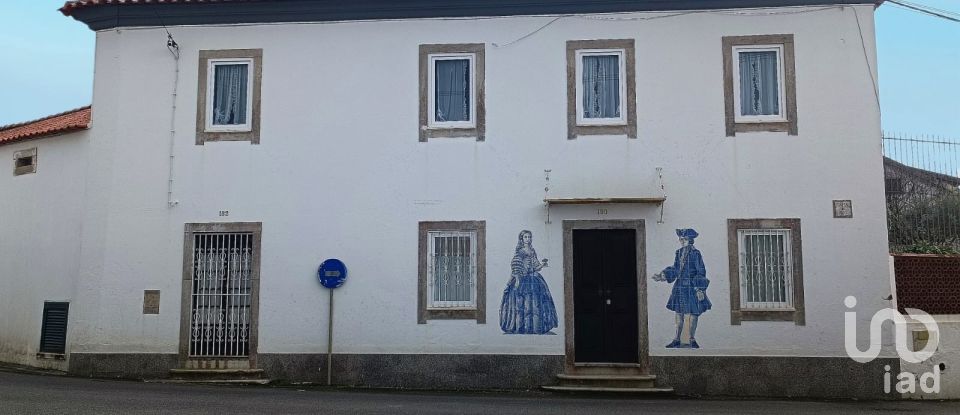 Moradia T3 em Miragaia e Marteleira de 382 m²