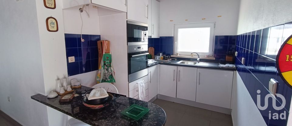 Moradia T3 em Miragaia e Marteleira de 382 m²