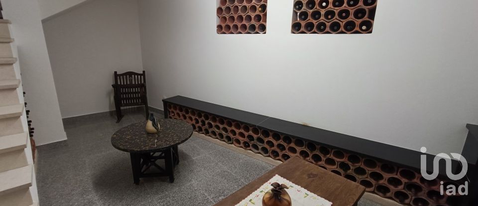 Moradia T3 em Miragaia e Marteleira de 382 m²