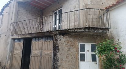 Casa de aldeia T2 em Azinhoso de 146 m²