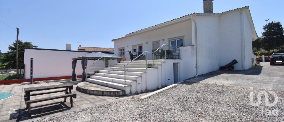 Moradia T3 em Podentes de 184 m²