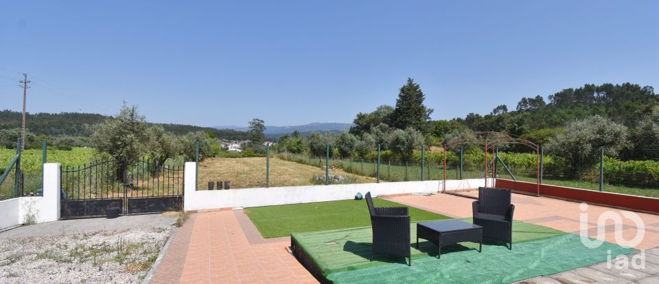 Moradia T3 em Podentes de 184 m²