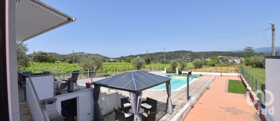 Moradia T3 em Podentes de 184 m²