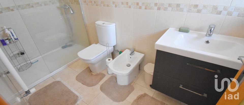 Moradia T3 em Podentes de 184 m²