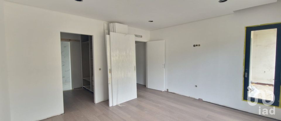 Maison T3 à Porto de Mós - São João Baptista e São Pedro de 200 m²