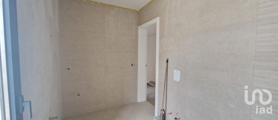 Maison T3 à Porto de Mós - São João Baptista e São Pedro de 200 m²