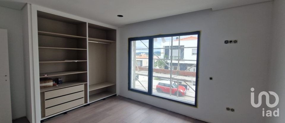 Maison T3 à Porto de Mós - São João Baptista e São Pedro de 200 m²