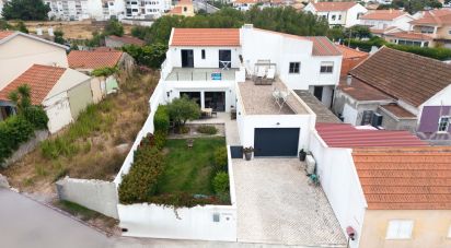 Maison T4 à A dos Cunhados e Maceira de 165 m²