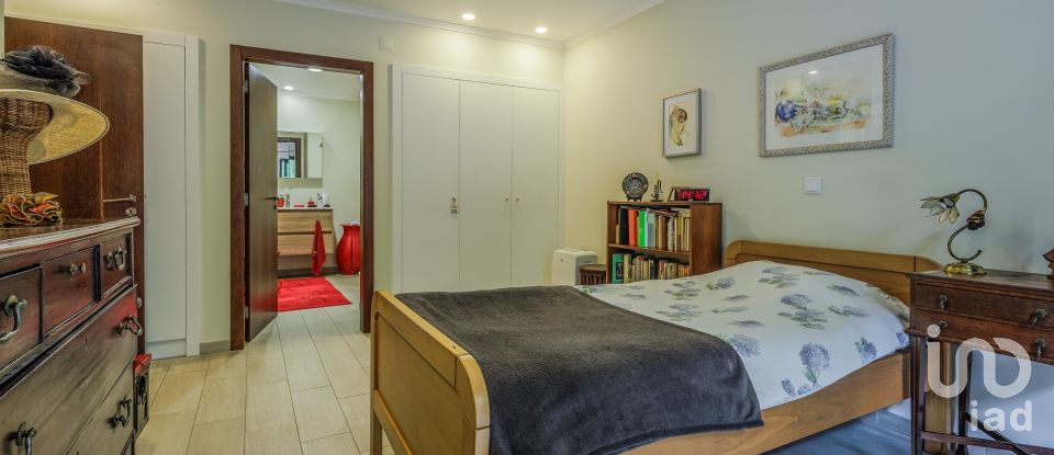 Moradia T4 em A dos Cunhados e Maceira de 165 m²