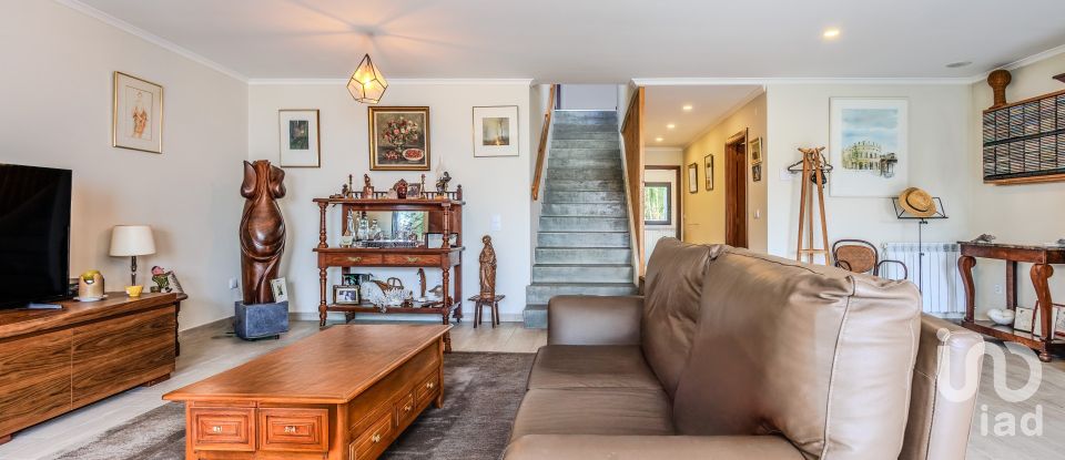 Moradia T4 em A dos Cunhados e Maceira de 165 m²