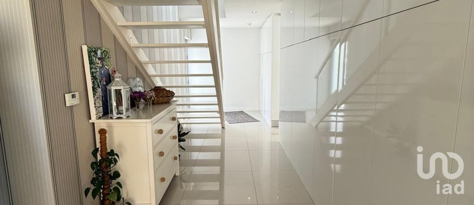 Moradia T3 em Guilhadeses e Santar de 220 m²