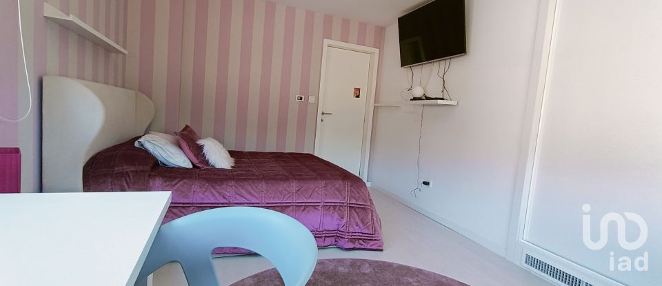 Moradia T3 em Guilhadeses e Santar de 220 m²