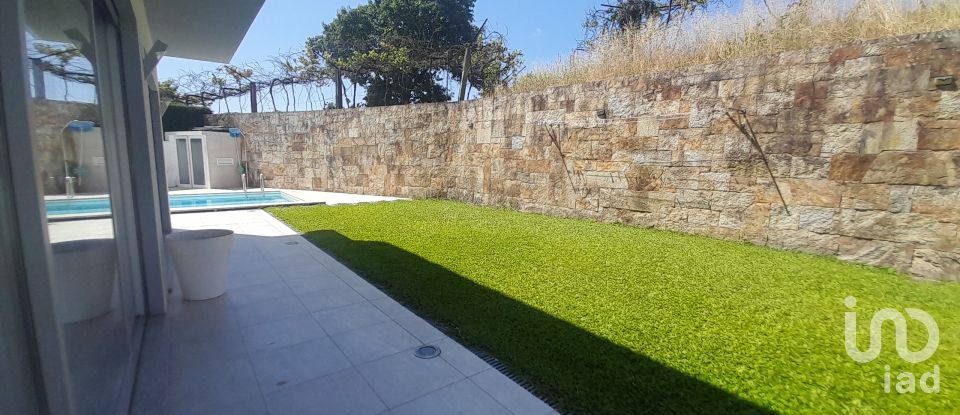 Moradia T3 em Guilhadeses e Santar de 220 m²