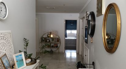 Maison T4 à Charneca De Caparica E Sobreda de 700 m²