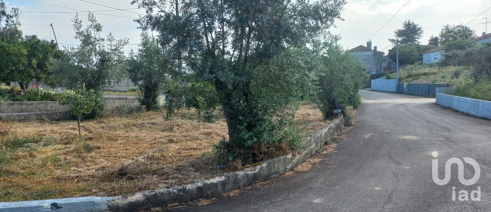 Terrain à bâtir à Arrabal de 834 m²